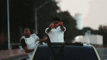 Banner estilo hip hop com jovens em carro
