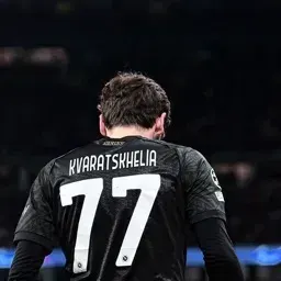 Kvaratskhelia Napoli 77
