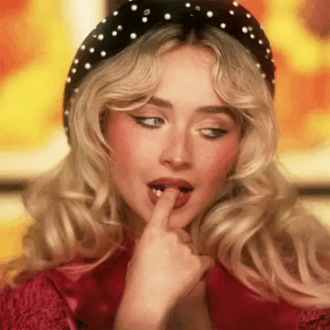 Sabrina Carpenter avatar animado