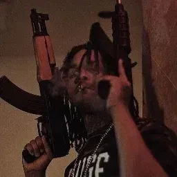 Rapper com armas