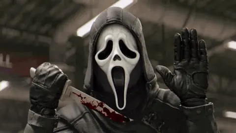 Ghostface com faca