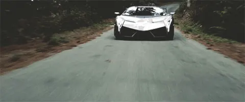 Lamborghini Veneno em movimento